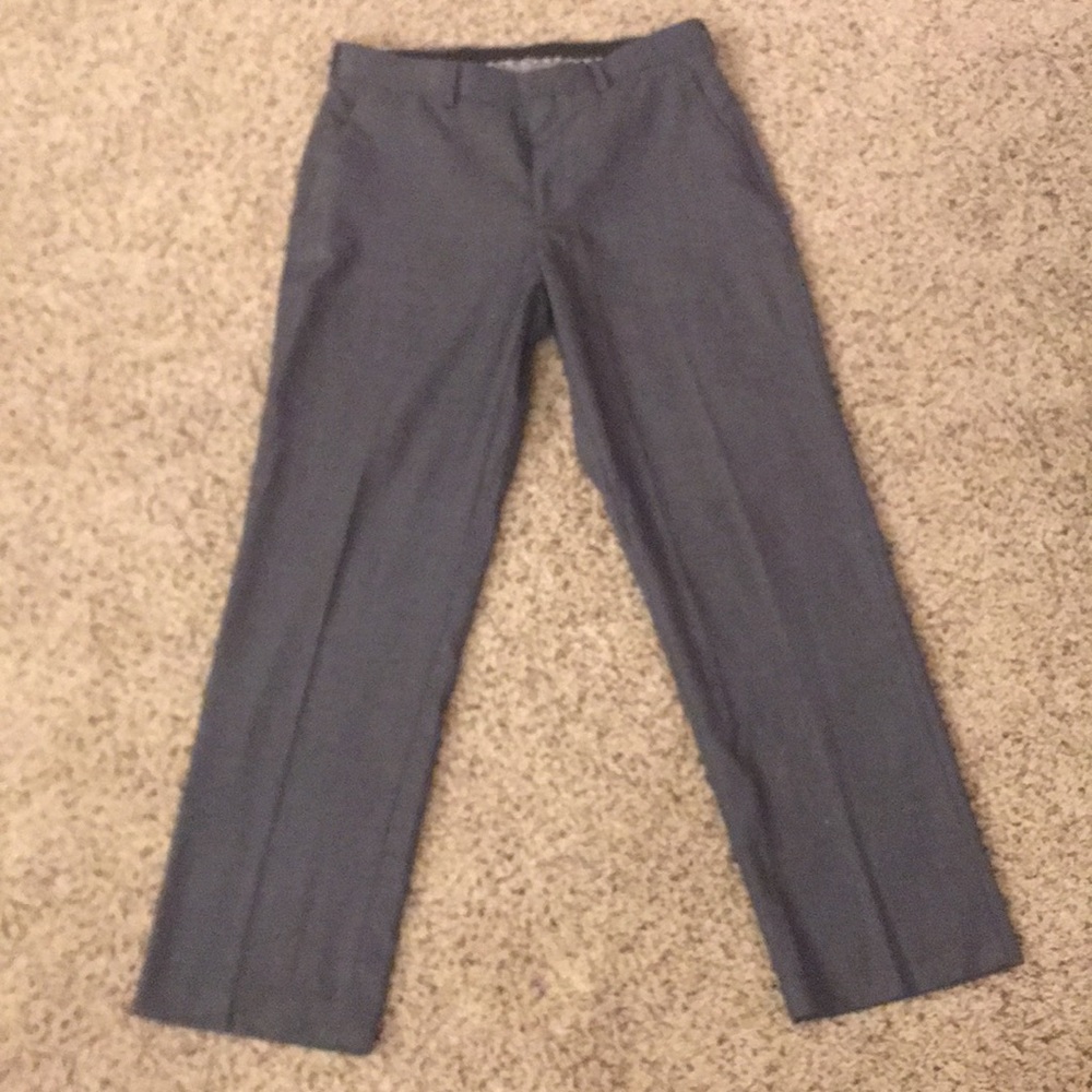 Barely worn Apt 9 Modern fit dress pants